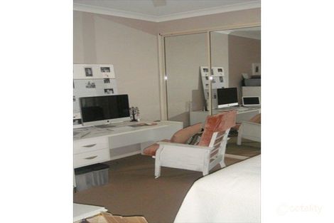 Property photo of 2 Solomon Court Parrearra QLD 4575