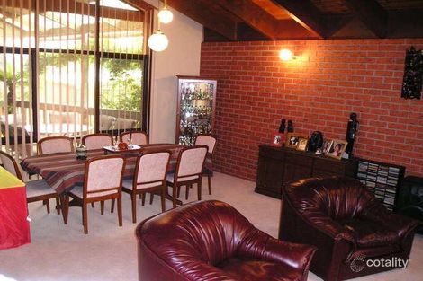 Property photo of 19 Showjump Crescent Endeavour Hills VIC 3802