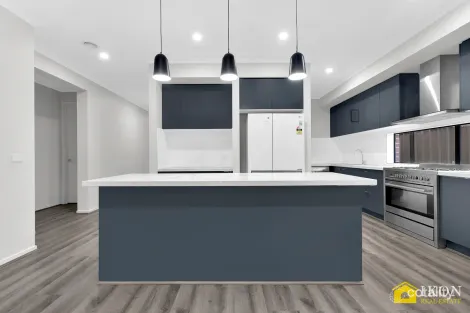 Property photo of 43 Riceflower Rise Wallan VIC 3756