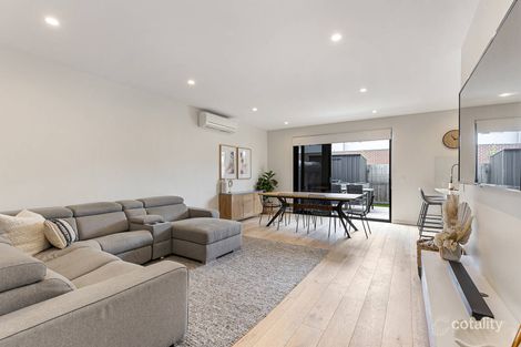 Property photo of 9/57 Tootal Road Dingley Village VIC 3172