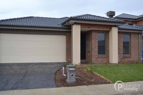 Property photo of 30 Mickleham Drive Cranbourne North VIC 3977