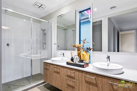 Property photo of 17 Destiny Drive Cranbourne North VIC 3977