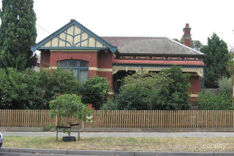 2 Malvern Gr, Caulfield North, VIC 3161