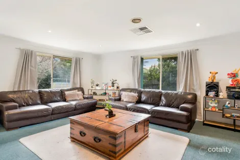Property photo of 61 Chittenup Bend Sydenham VIC 3037