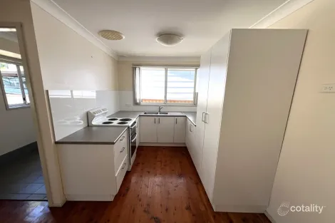 Property photo of 20 Lowana Avenue Charmhaven NSW 2263