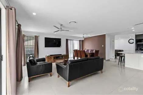 Property photo of 11 Kurrajong Place Bridgeman Downs QLD 4035