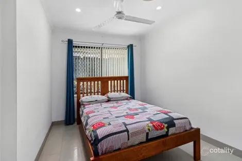 Property photo of 11 Kurrajong Place Bridgeman Downs QLD 4035