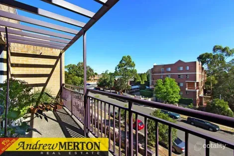 Property photo of 10/5-9 Fourth Avenue Blacktown NSW 2148