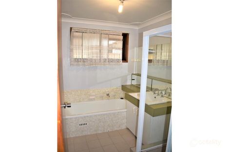 Property photo of 6 Macaulay Street Wetherill Park NSW 2164