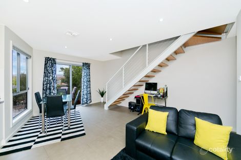 Property photo of 2/4 Cassidy Street Queanbeyan West NSW 2620