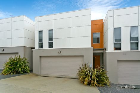 Property photo of 2/4 Cassidy Street Queanbeyan West NSW 2620