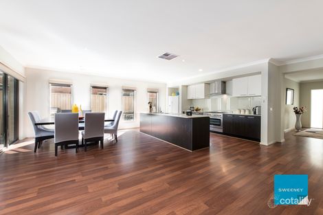 Property photo of 29 Forest Glade Way Caroline Springs VIC 3023