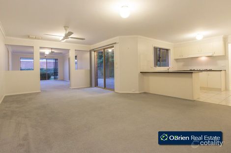 Property photo of 2 Bellevue Drive Berwick VIC 3806
