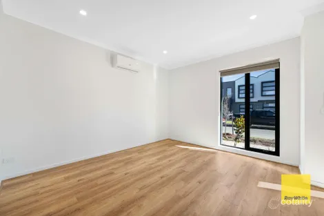 Property photo of 11 Cresthaven Road Tarneit VIC 3029