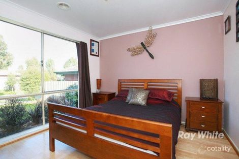 Property photo of 3 Sharyn Street Cranbourne West VIC 3977