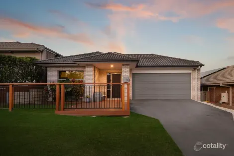 Property photo of 19 Collie Crescent Ormeau Hills QLD 4208