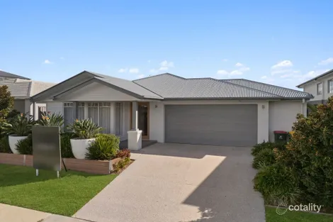 Property photo of 19 Foley Way White Rock QLD 4306