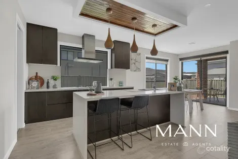 Property photo of 11 Canning Drive Mickleham VIC 3064