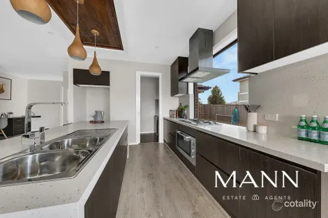 Property photo of 11 Canning Drive Mickleham VIC 3064