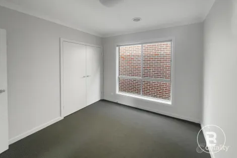 Property photo of 6 Chiara Court Brown Hill VIC 3350