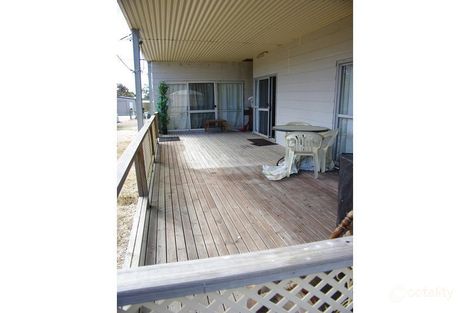 Property photo of 40 Sunglow Crescent Golden Beach VIC 3851