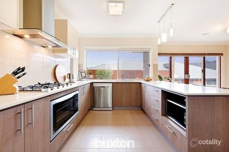 Property photo of 2 Heron Ridge Brown Hill VIC 3350