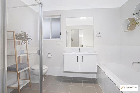 Property photo of 6 Wagner Road Spring Farm NSW 2570