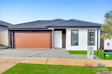 19 Hampshire Ave, Rockbank, VIC 3335