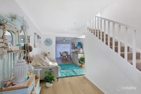Property photo of 3/1-5 Suncrest Parade Gorokan NSW 2263