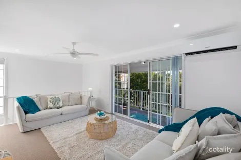 Property photo of 3/1-5 Suncrest Parade Gorokan NSW 2263