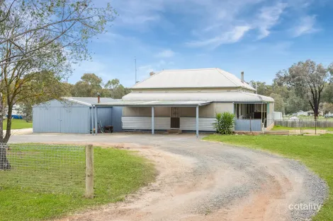 83 OPHIR RD, WEDDERBURN, VIC 3518