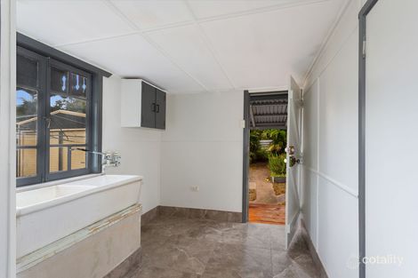 Property photo of 29 Duncan Street Riverview QLD 4303