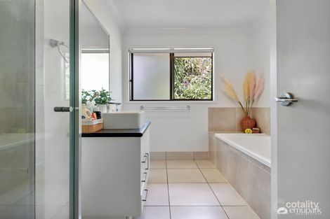 Property photo of 40 Cocoanut Point Drive Zilzie QLD 4710