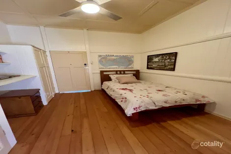 Property photo of 4 Kallara Ipswich QLD 4305