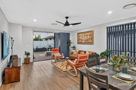 Property photo of 32 Hall Street Pallara QLD 4110