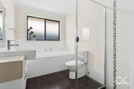 Property photo of 3 The Glenn Morphett Vale SA 5162