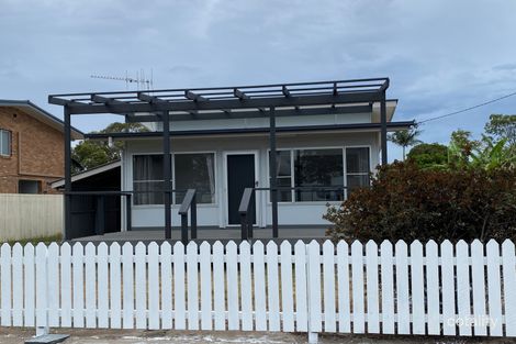 Property photo of 13 McIntosh Avenue Elliott Heads QLD 4670