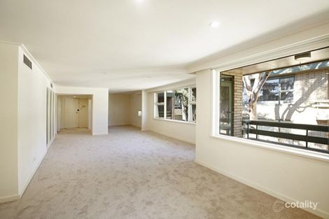 Property photo of 18/30 Lansell Road Toorak VIC 3142