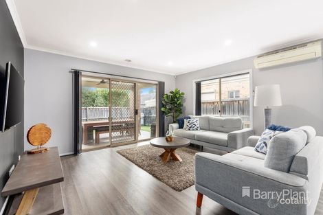 Property photo of 30 Kumara Circuit South Morang VIC 3752