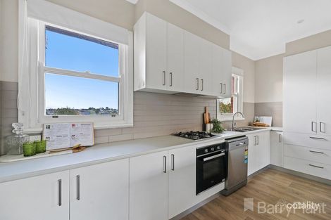 Property photo of 23 Young Street Drouin VIC 3818