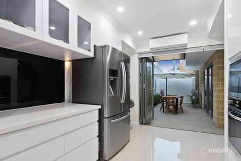 Property photo of 156 Sackville Terrace Doubleview WA 6018