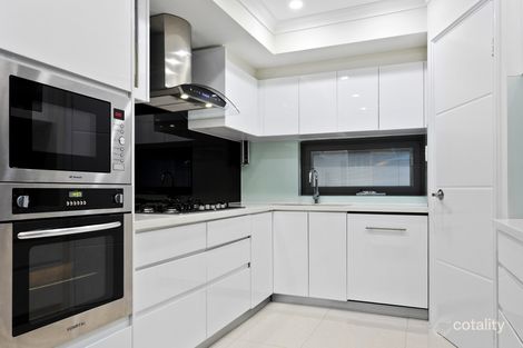 Property photo of 156 Sackville Terrace Doubleview WA 6018