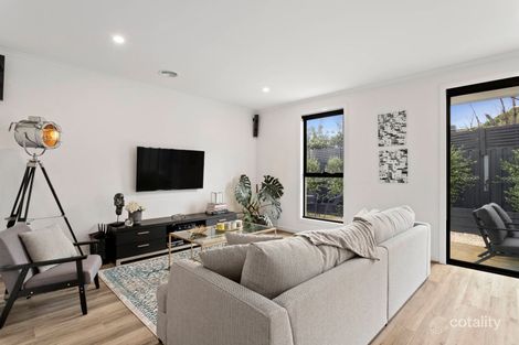 Property photo of 22 Riana Loop Eumemmerring VIC 3177