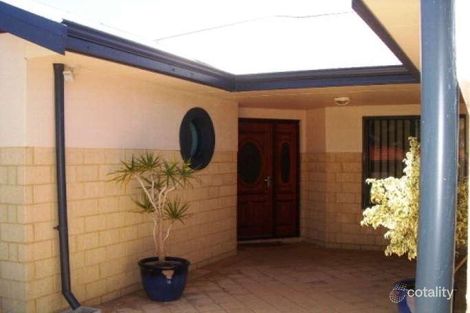 Property photo of 40 Strathalbyn Loop Carramar WA 6031