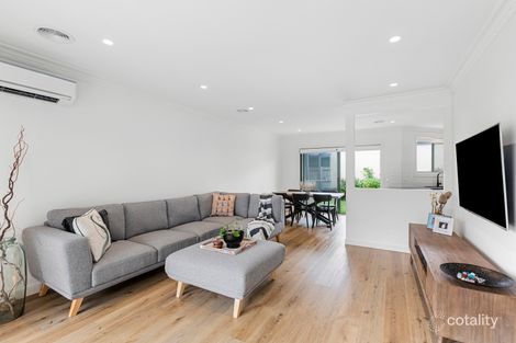 1/8 Hayley Ct, Mill Park, VIC 3082