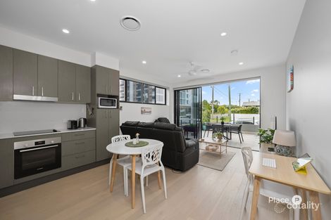 Property photo of 1/51 Emsworth Street Wynnum QLD 4178