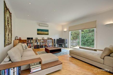 Property photo of 11 Avendon Boulevard Glen Waverley VIC 3150