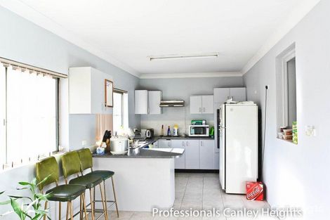 Property photo of 4 Garnet Place Cartwright NSW 2168