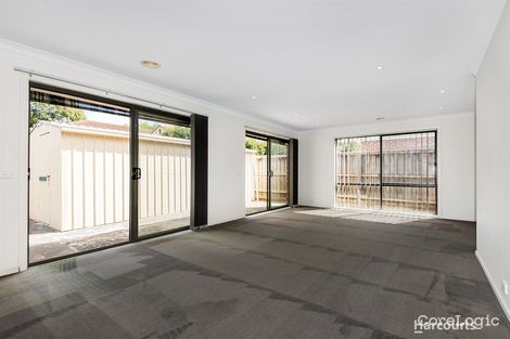 Property photo of 25 Kosta Boda Boulevard Pakenham VIC 3810