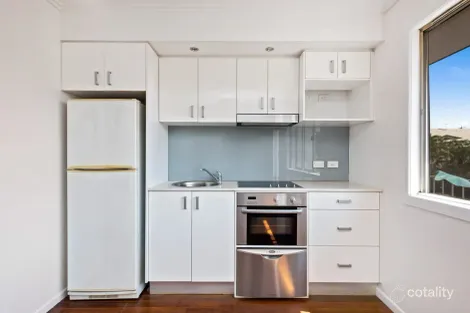 Property photo of 2/15 Cyril Street Camp Hill QLD 4152